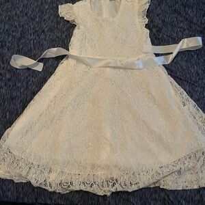 White dress 7y